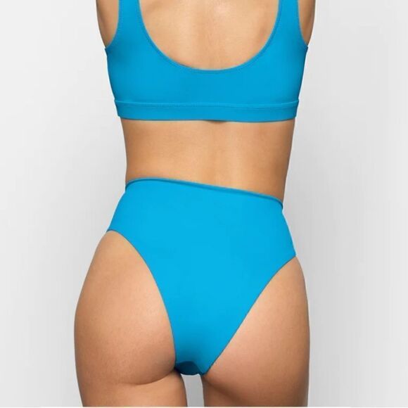SKIMS NWT recycled swim mid waist bottom XS - Picture 2 of 7